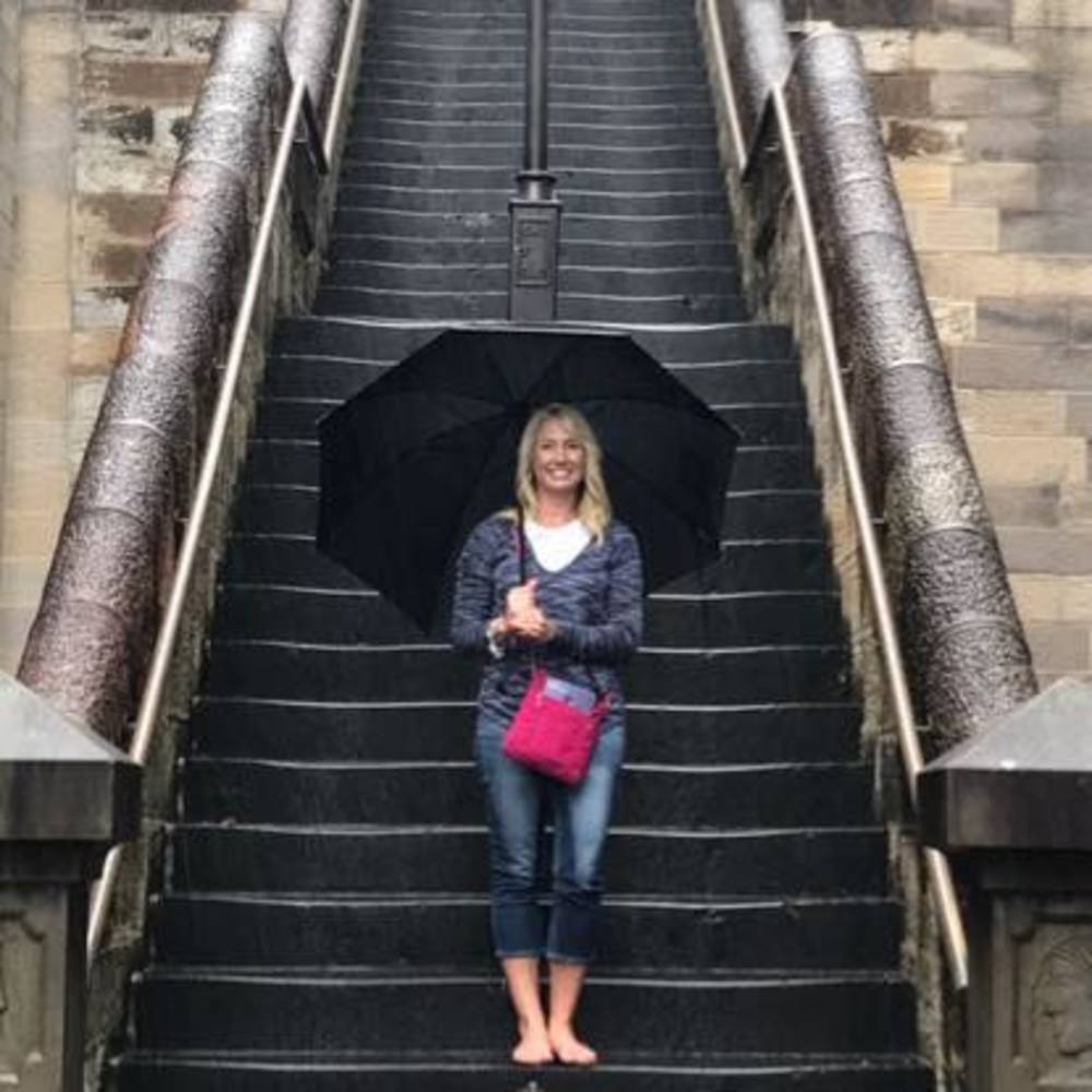 Meet your Posher, Juliana